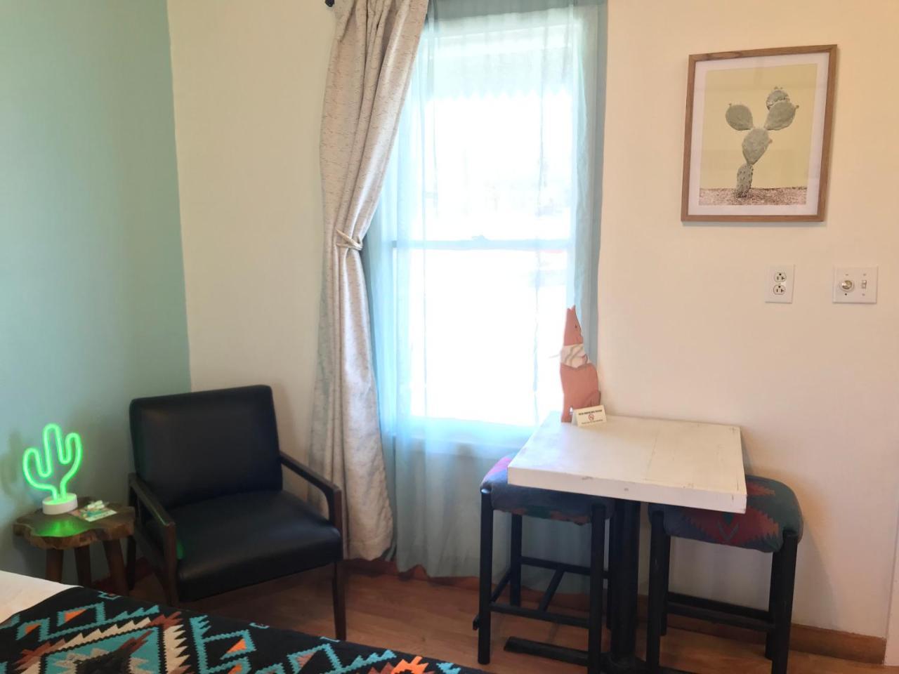 פרדריקסברג Hotel Kitsmiller On Main מראה חיצוני תמונה