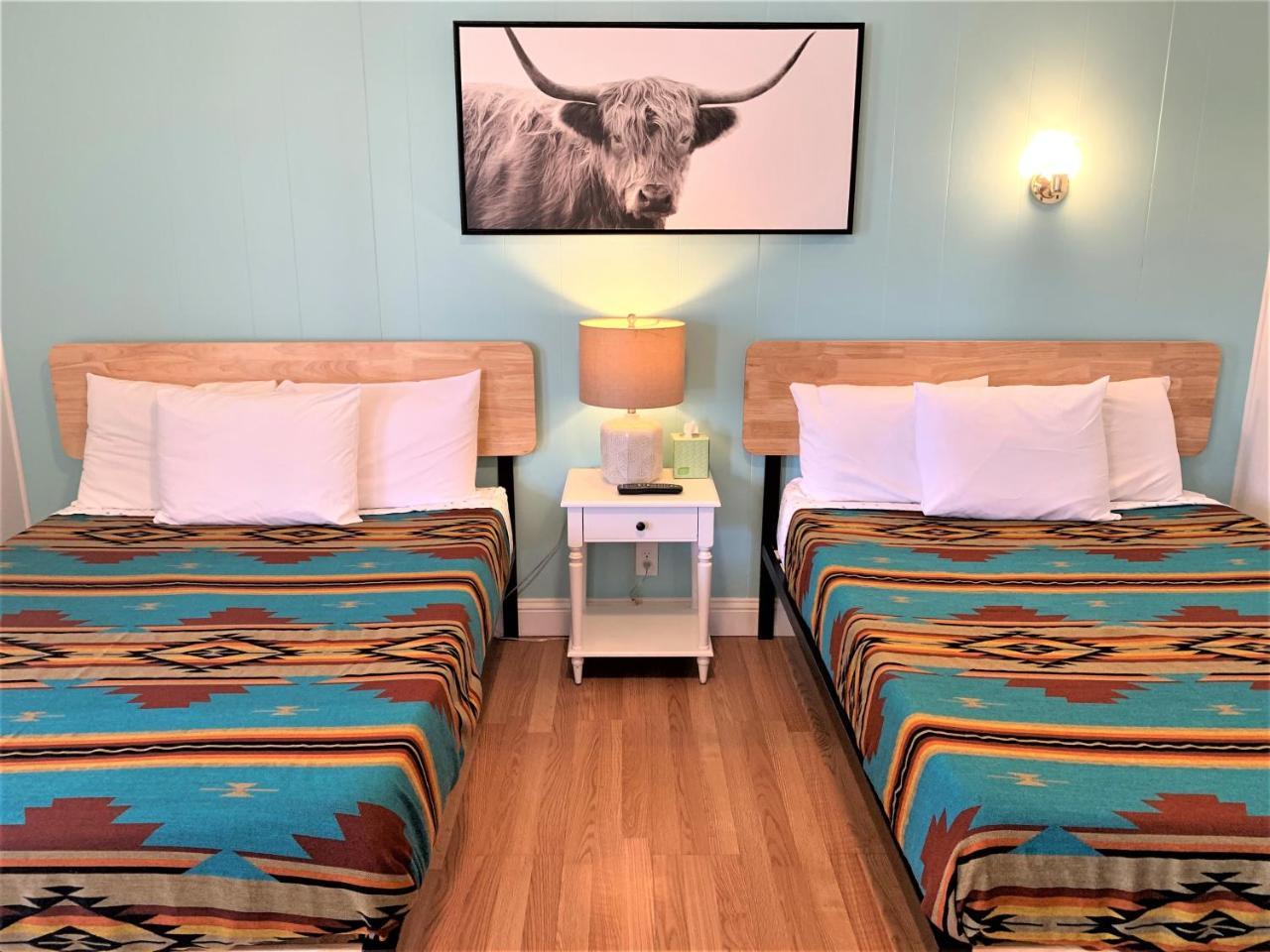פרדריקסברג Hotel Kitsmiller On Main מראה חיצוני תמונה